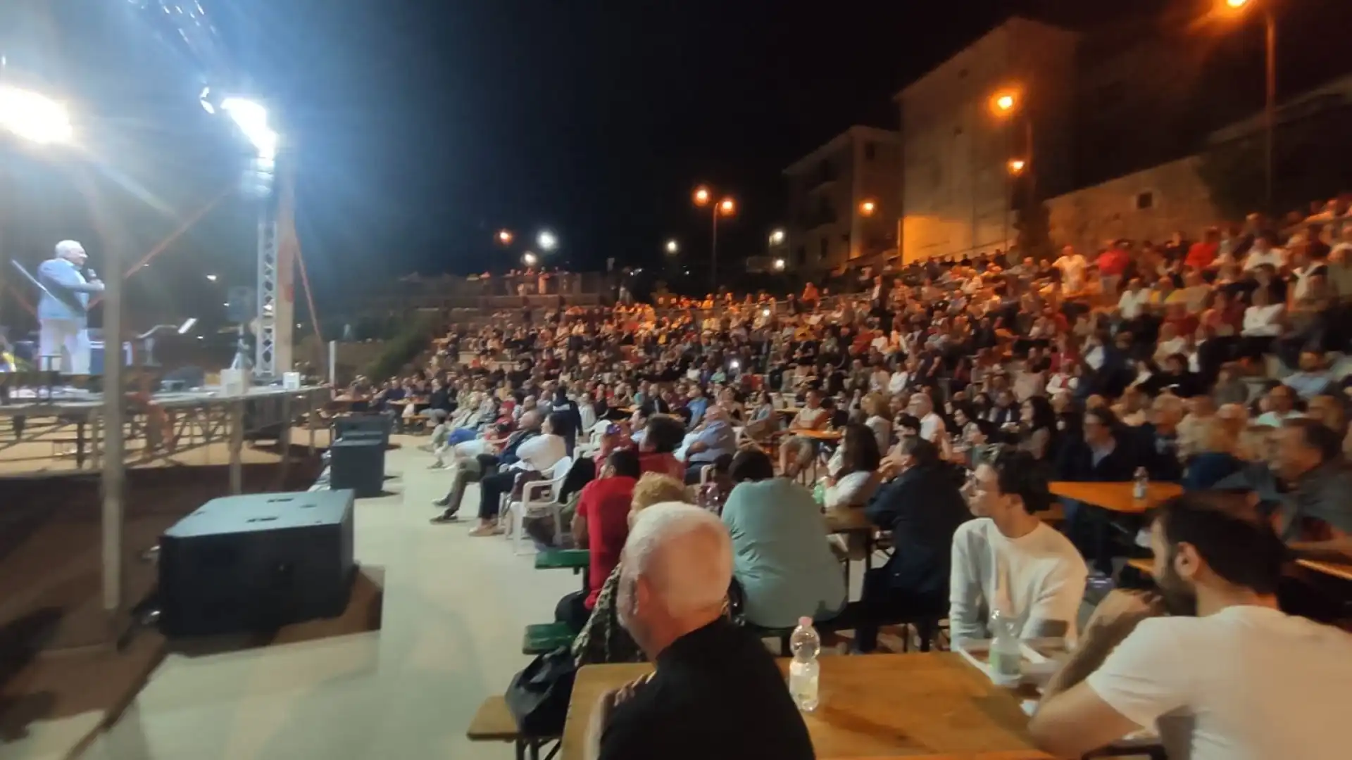 Colli a Volturno: le feste in piazza della Pro Loco un vero successone. Ieri sera in piazza per Nduccio e i Simpatici Italiani oltre mille persone.